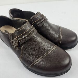 Clarks Women's 8.5 M Dark Brown Leather Slip-On Loafers W/Strap And Button